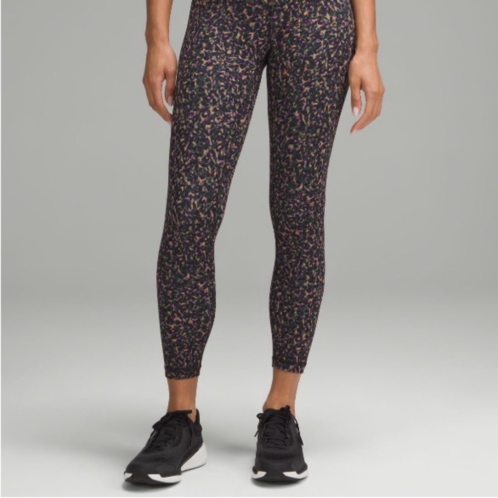 Lululemon Wunder Train high rise tight 25” Leggings fluctuate micro pink multi